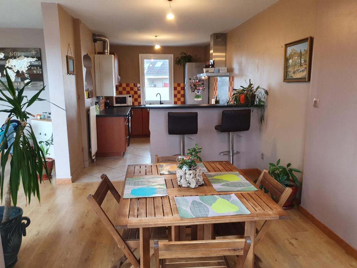 Loft Tres Calme Parking Et Balcon Apartman Dijon Kültér fotó