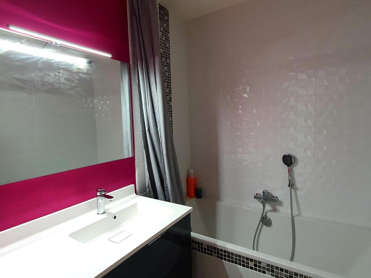 Loft Tres Calme Parking Et Balcon Apartman Dijon Kültér fotó