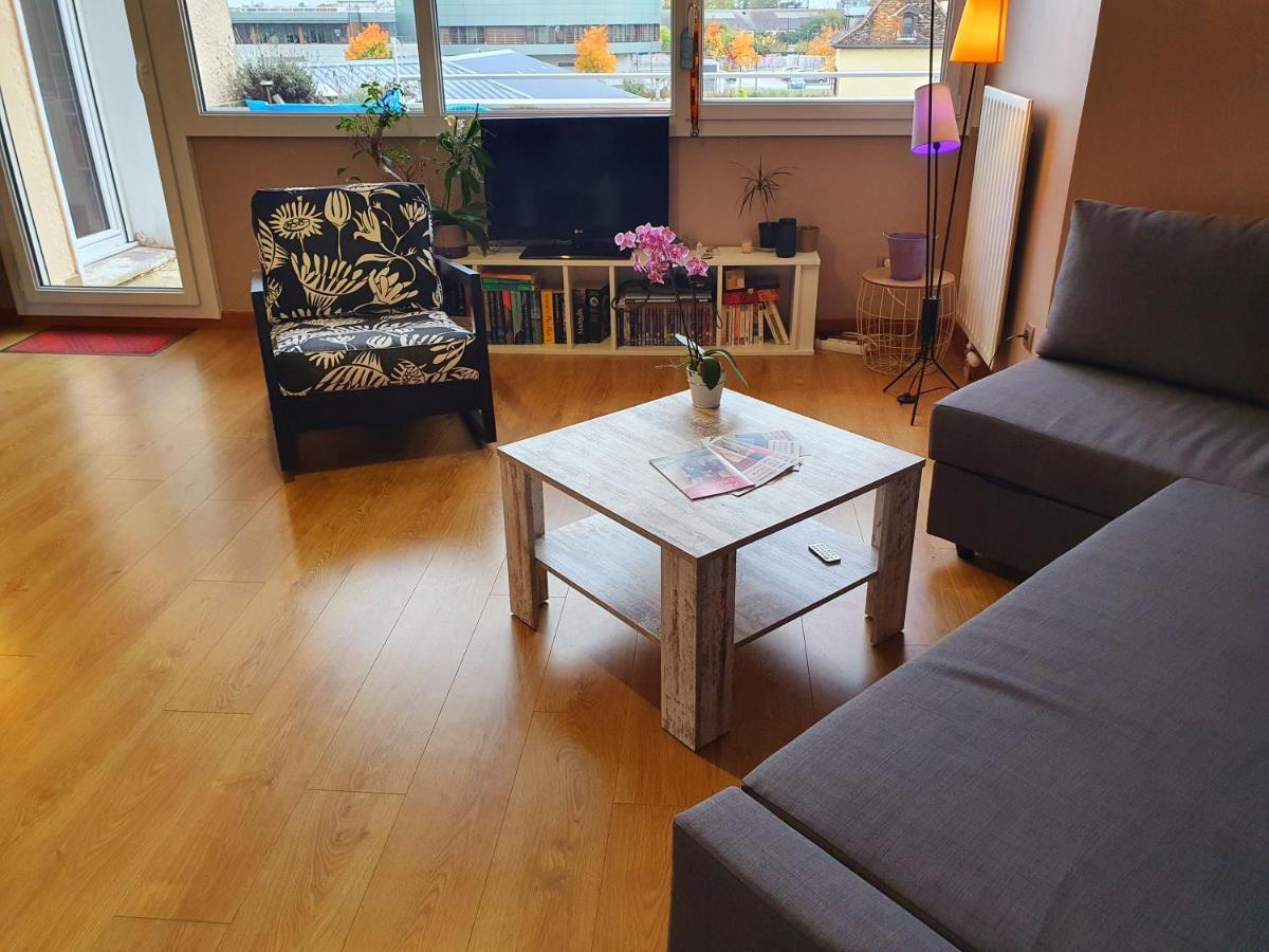 Loft Tres Calme Parking Et Balcon Apartman Dijon Kültér fotó